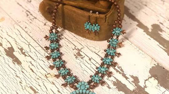 What is a squash blossom necklace?