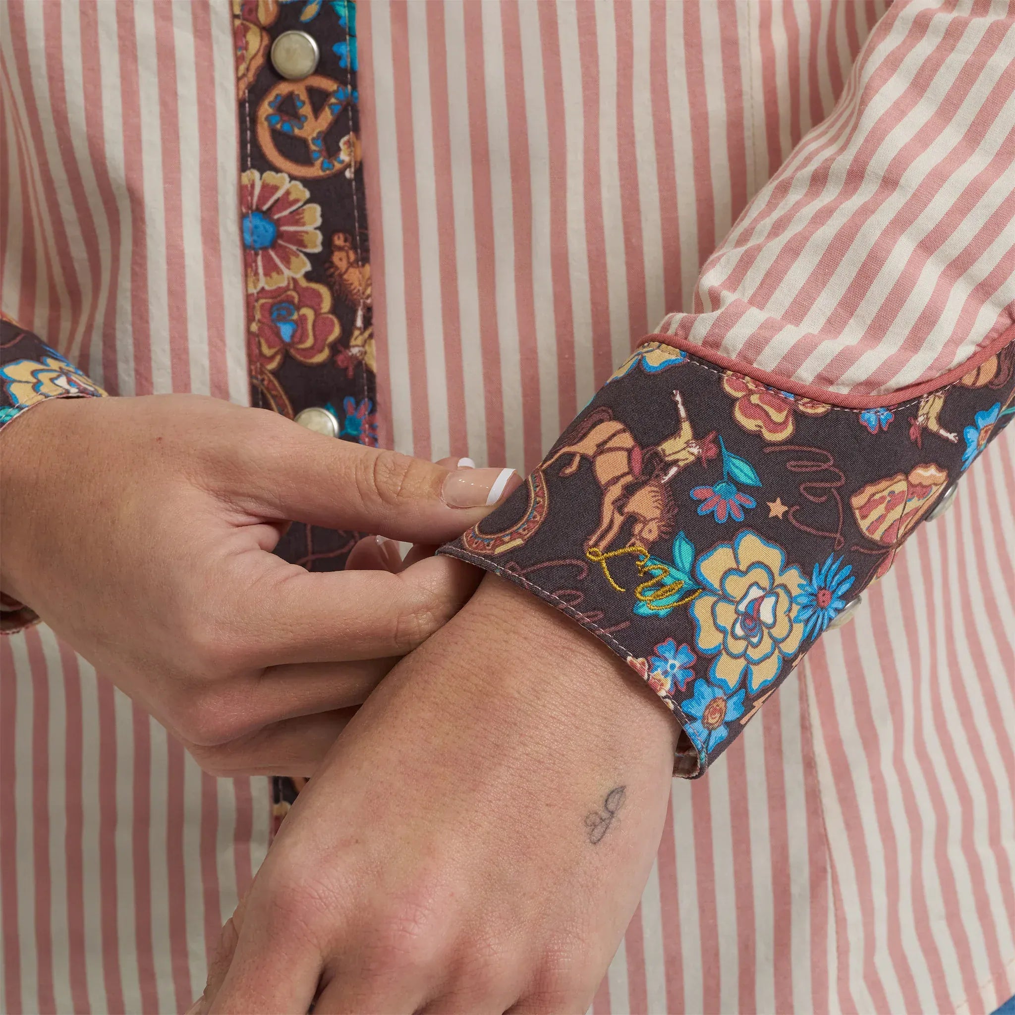 Lainey Wilson Prairie Print by Wrangler X - Henderson's Western Store