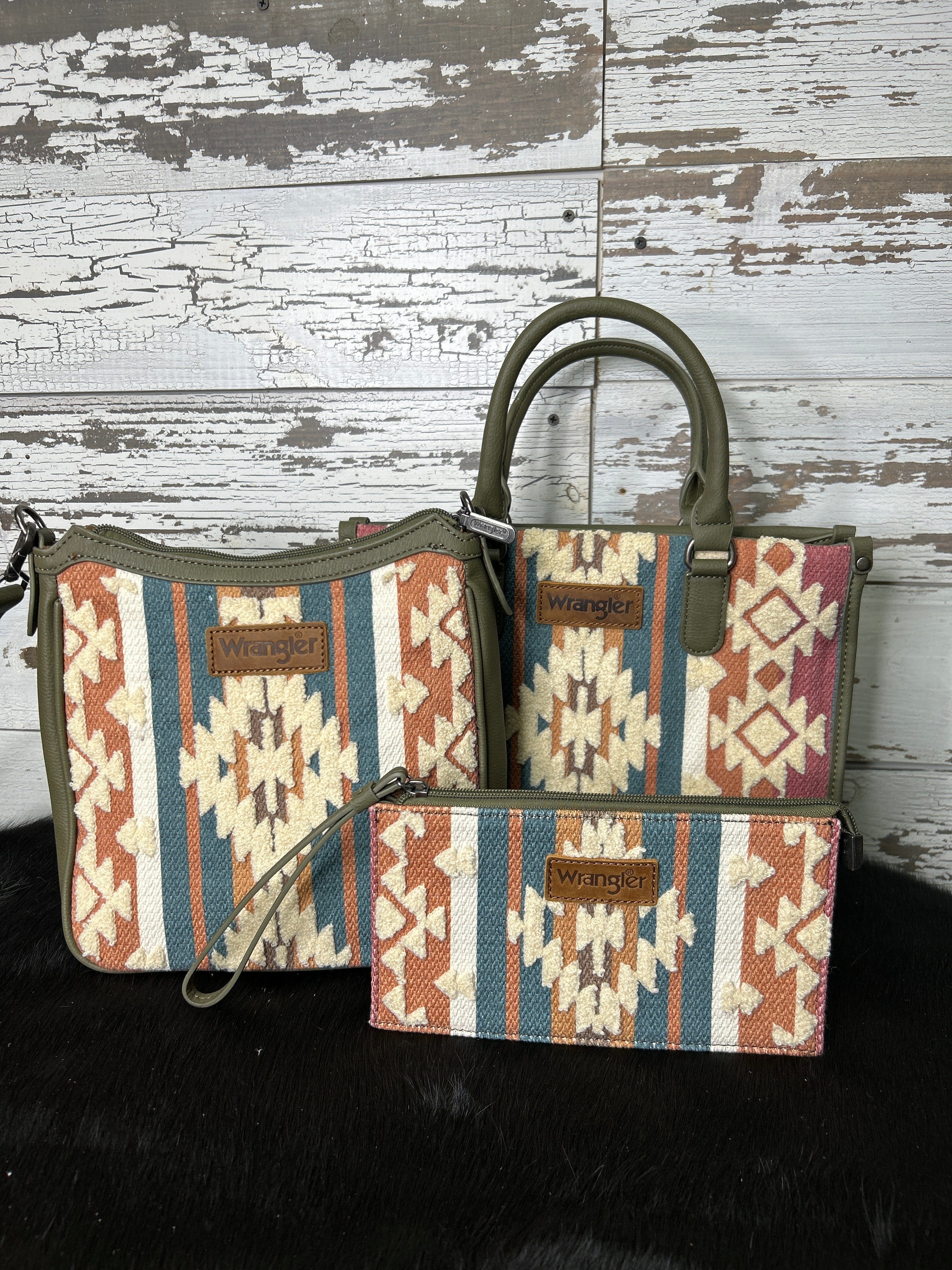 Wrangler Sherpa Aztec Canvas Clutch - Green - Henderson's Western Store