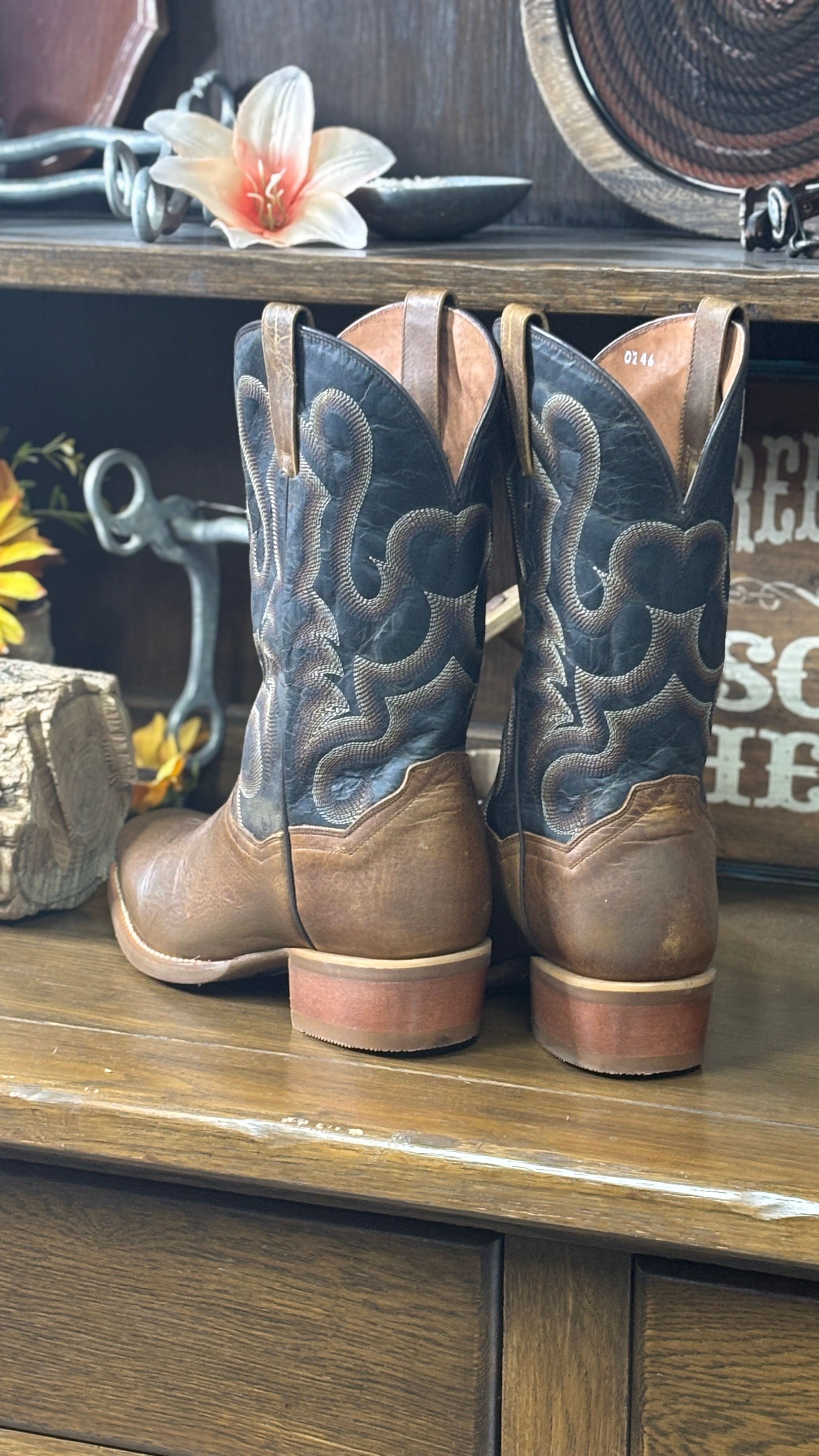 Richland Bison by Dan Post - Henderson's Western Store