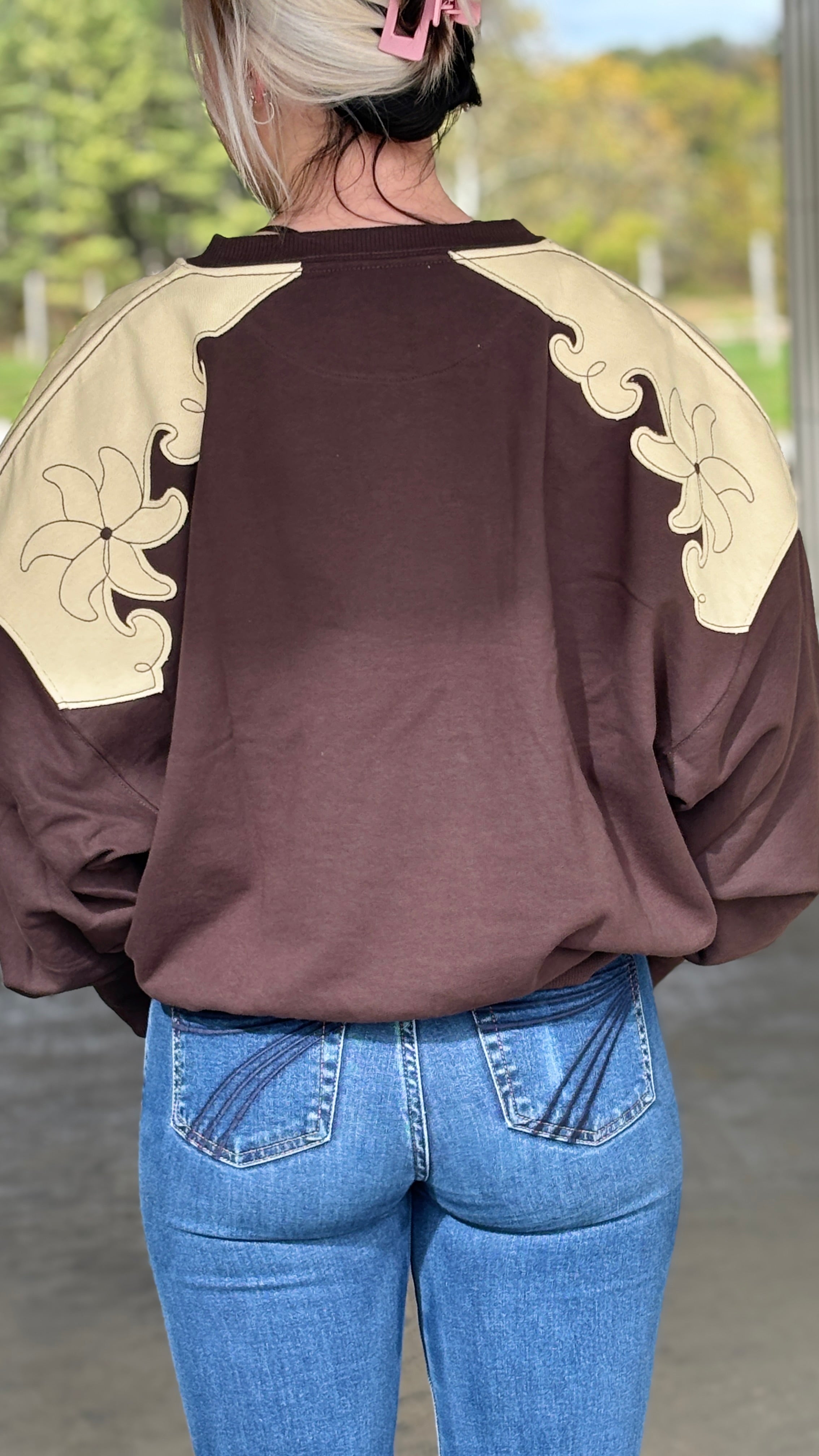 Wrangler x Lainey Wilson Pullover - Henderson's Western Store