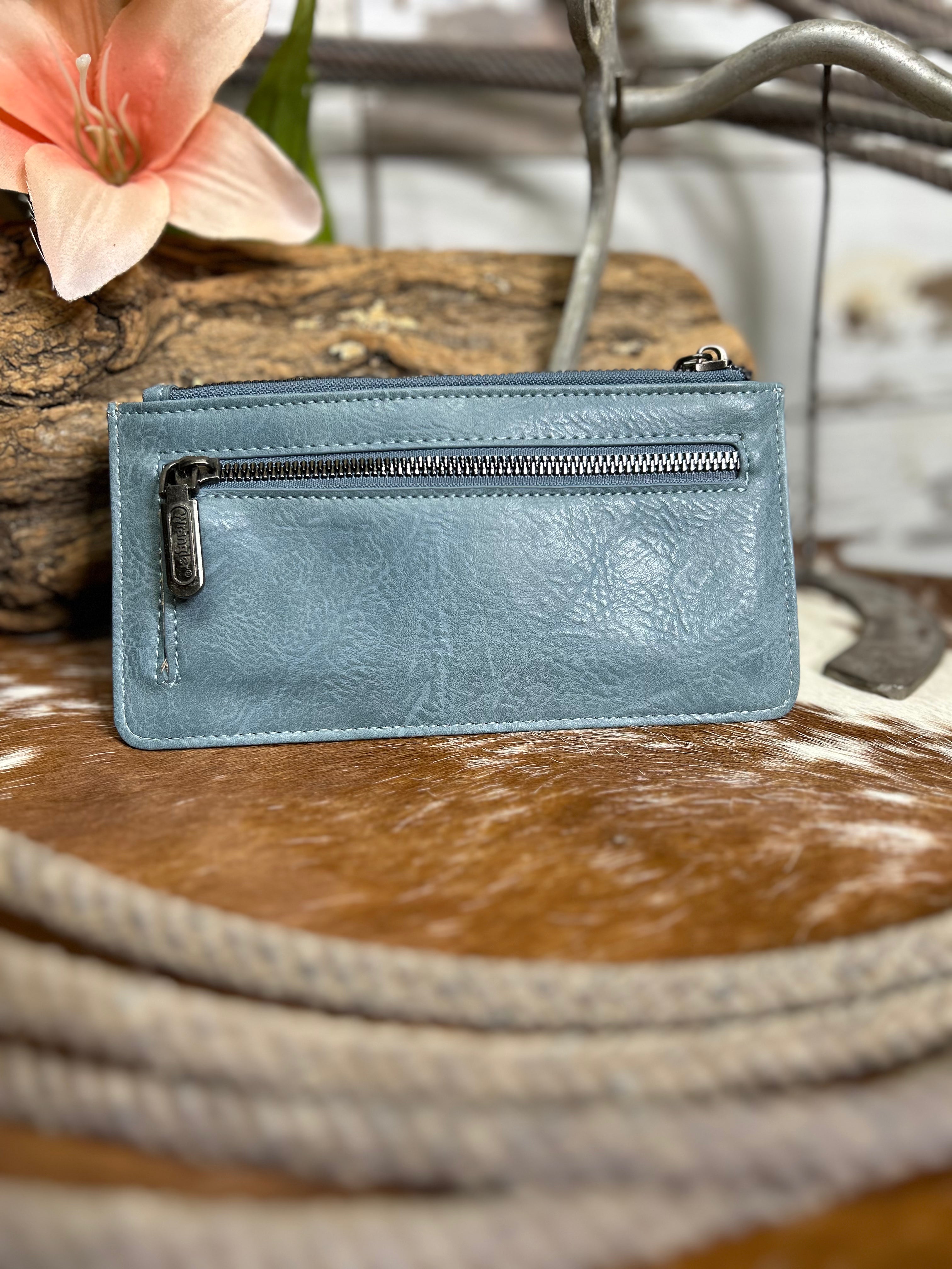 Wrangler Bi-Fold Wallet - Henderson's Western Store