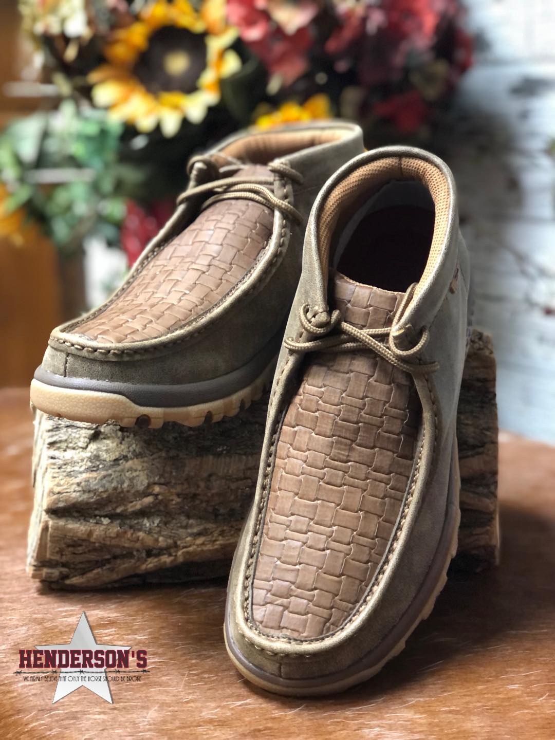 Chukka Cellstretch Driving Moc Men's shoes Twisted X