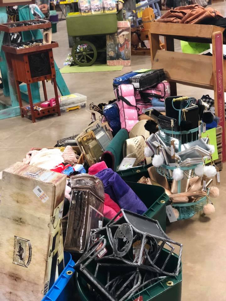 BLACK FIRDAY IN THE STORE