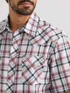 Men's Wrangler Retro Plaid ~Frosted Red - Henderson's Western Store