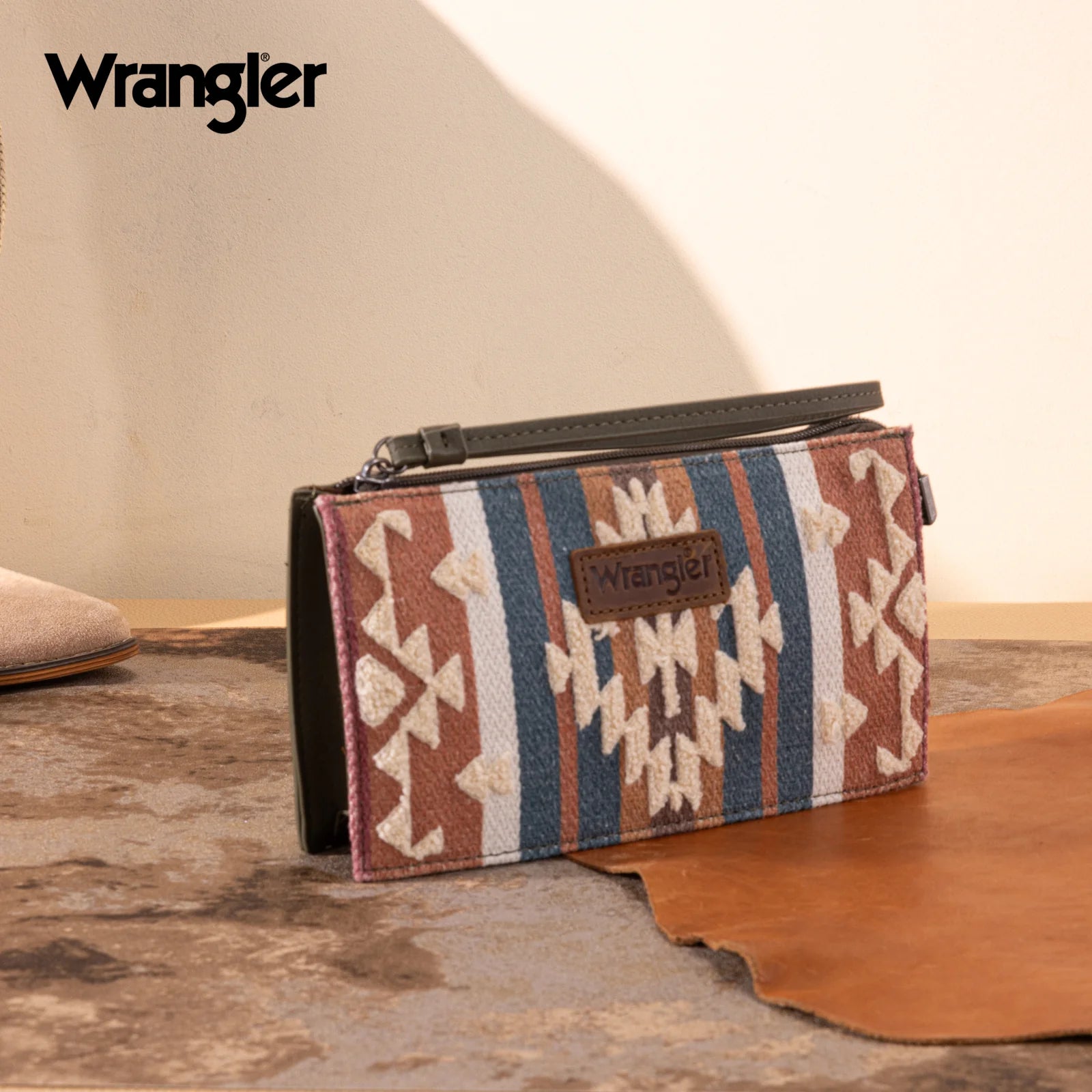 Wrangler Sherpa Aztec Canvas Clutch - Green - Henderson's Western Store