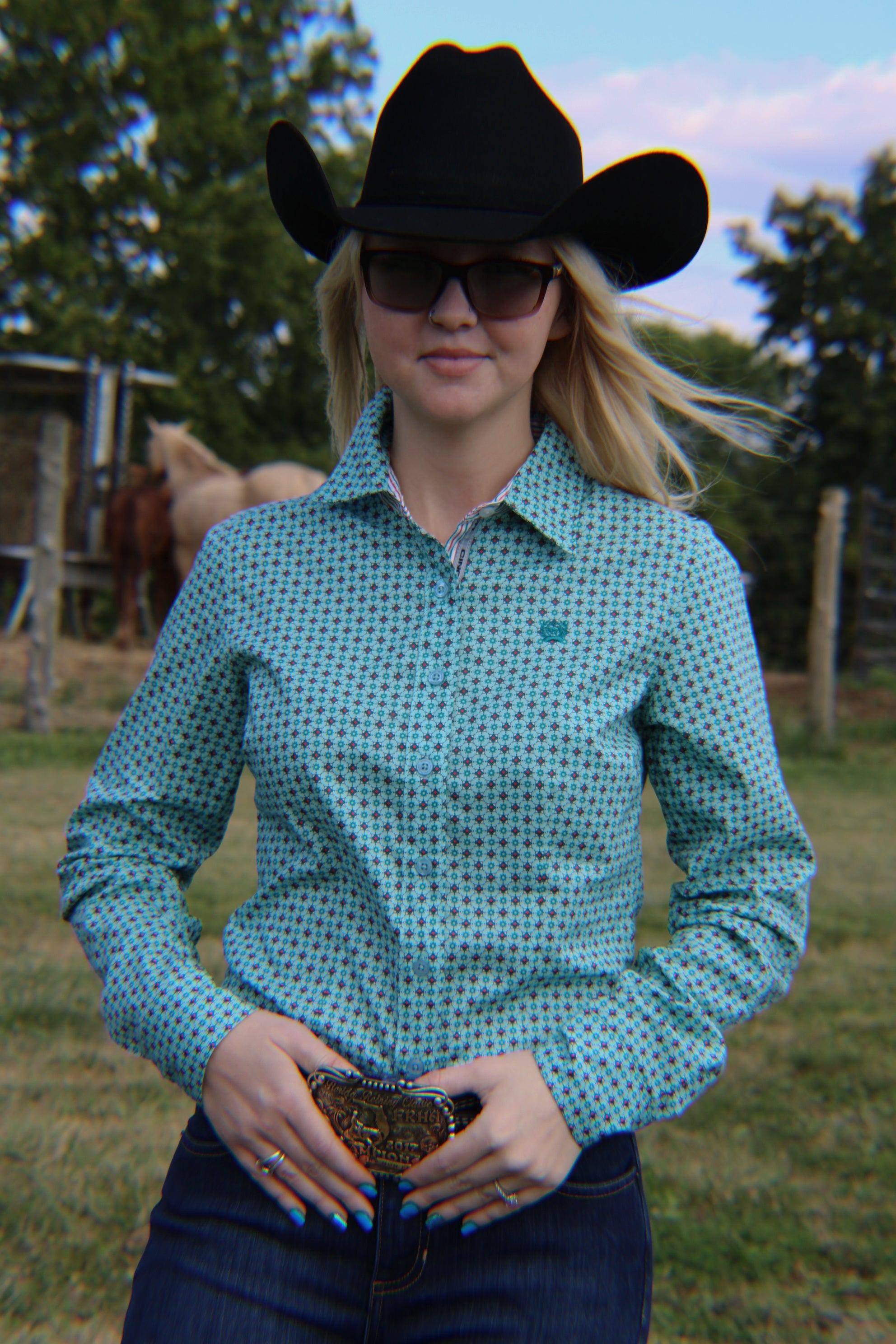 Ladies Cinch  ~ Lt Blue - Henderson's Western Store