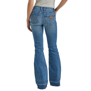 Load image into Gallery viewer, Wrangler Retro Mae Trouser ~ Released Hem - Henderson&#39;s Western Store