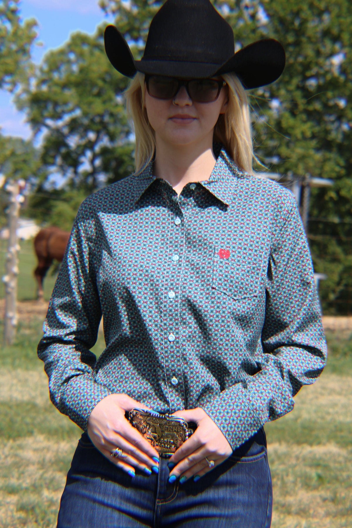 Cinch Women's Tops
