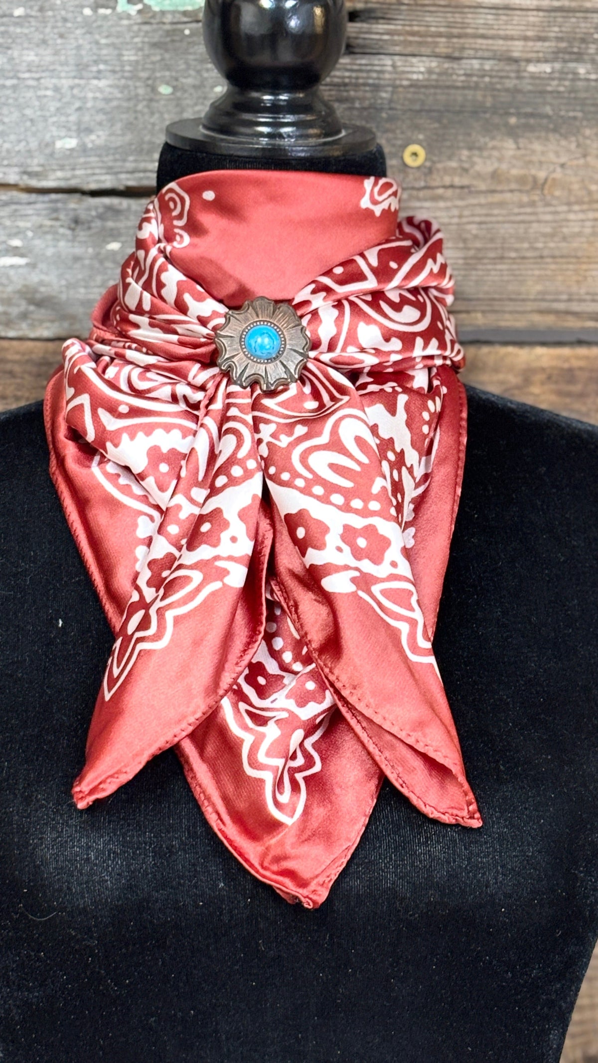 M & F WESTERN scarfs
