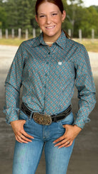 Cinch Women's Tops