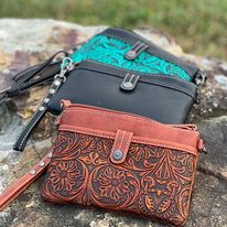 Load image into Gallery viewer, Wrangler Tooled Crossbody - Henderson&#39;s Western Store