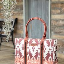 Load image into Gallery viewer, Wrangler Southwest Print Tote ~ Tan - Henderson&#39;s Western Store