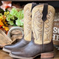 Load image into Gallery viewer, Delaney Boots by Laredo - Henderson&#39;s Western Store
