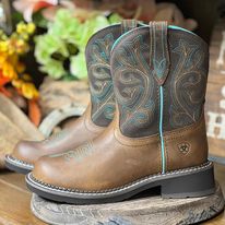 Load image into Gallery viewer, Fatbaby Heritage Western Boot by Ariat - Henderson&#39;s Western Store