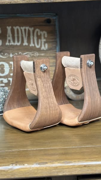 Nettles Stirrups ~ Chisholm Gunstock Oiled ~ 4" - Henderson's Western Store