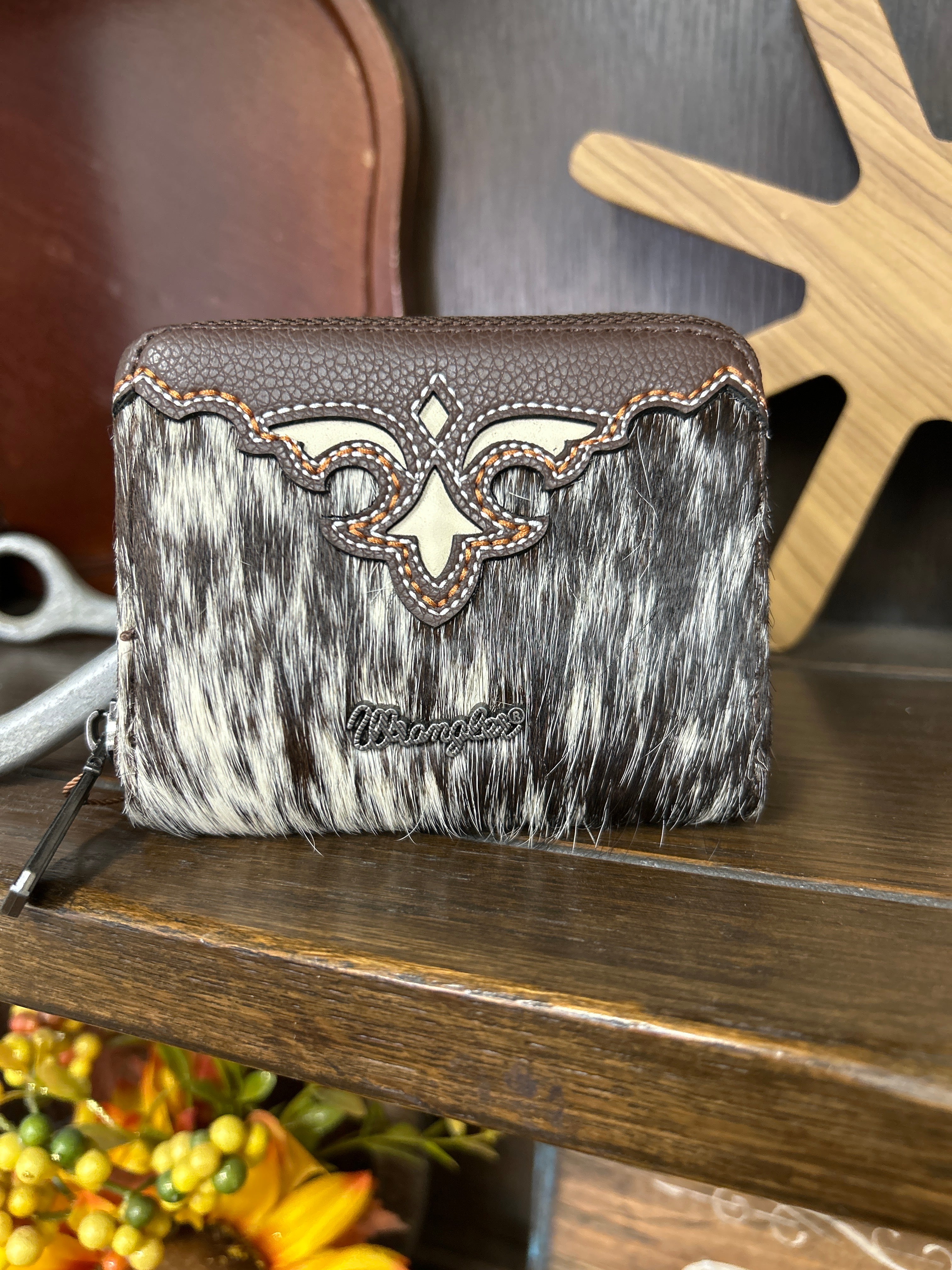Wrangler Cowhide Zip-Around Wallet ~ Coffee - Henderson's Western Store