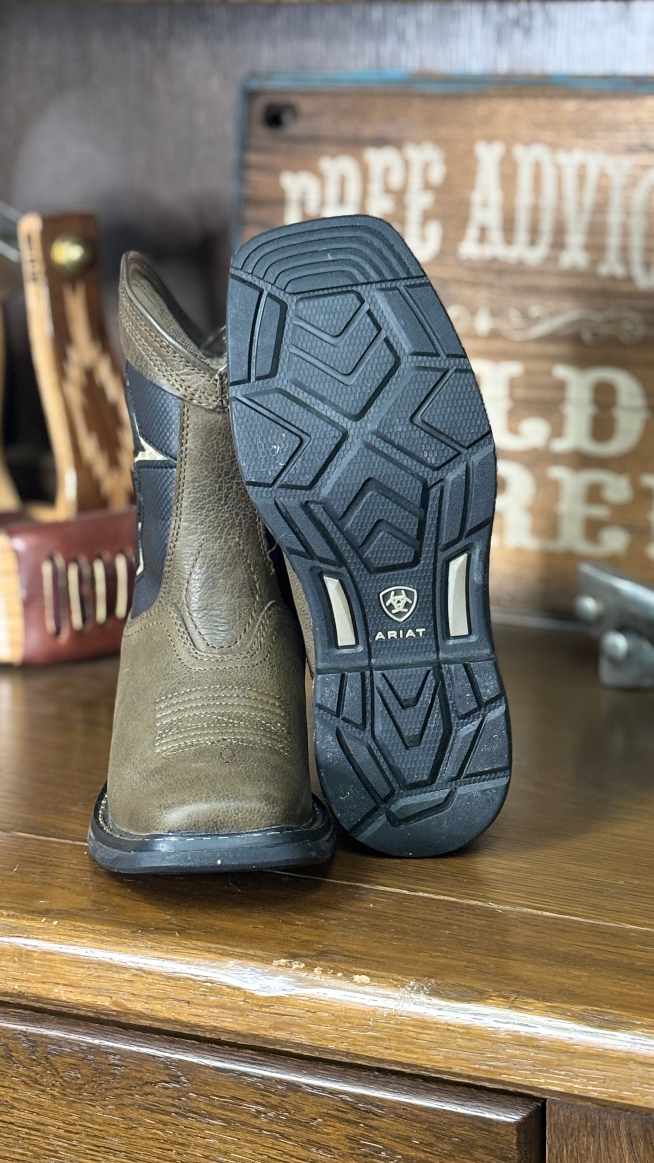 Youth WorkHog XT VentTEK by Ariat - Henderson's Western Store