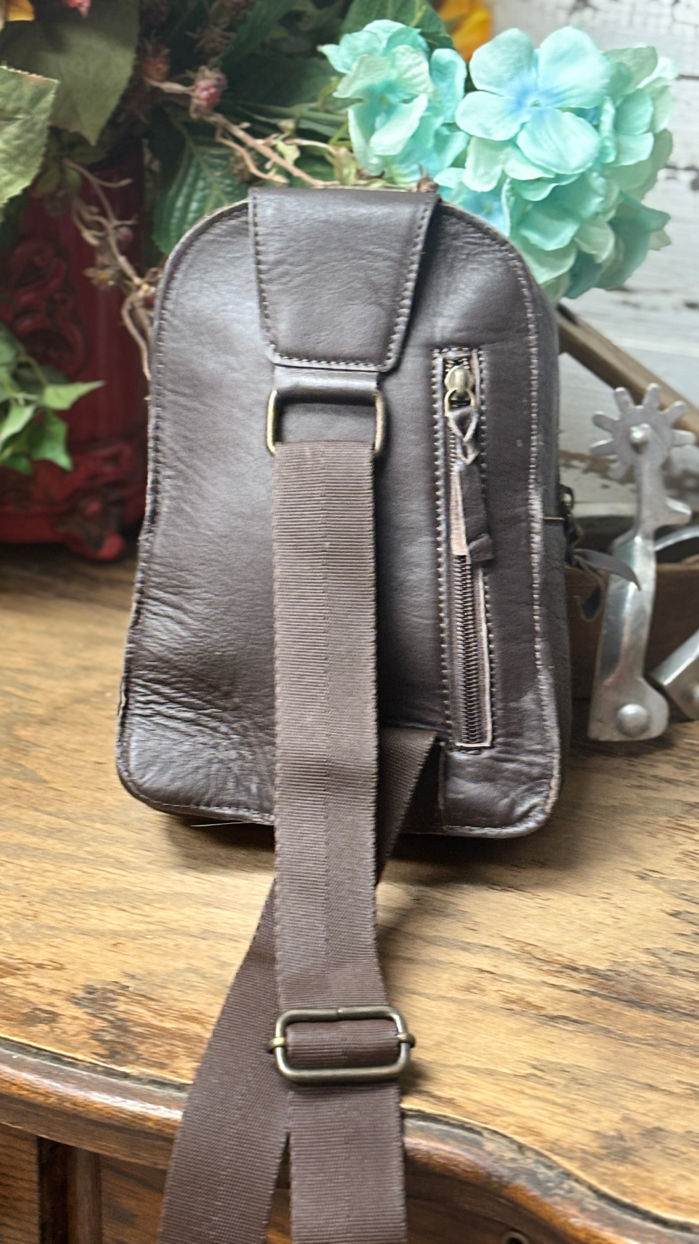 Challenger Western Sling - Henderson's Western Store