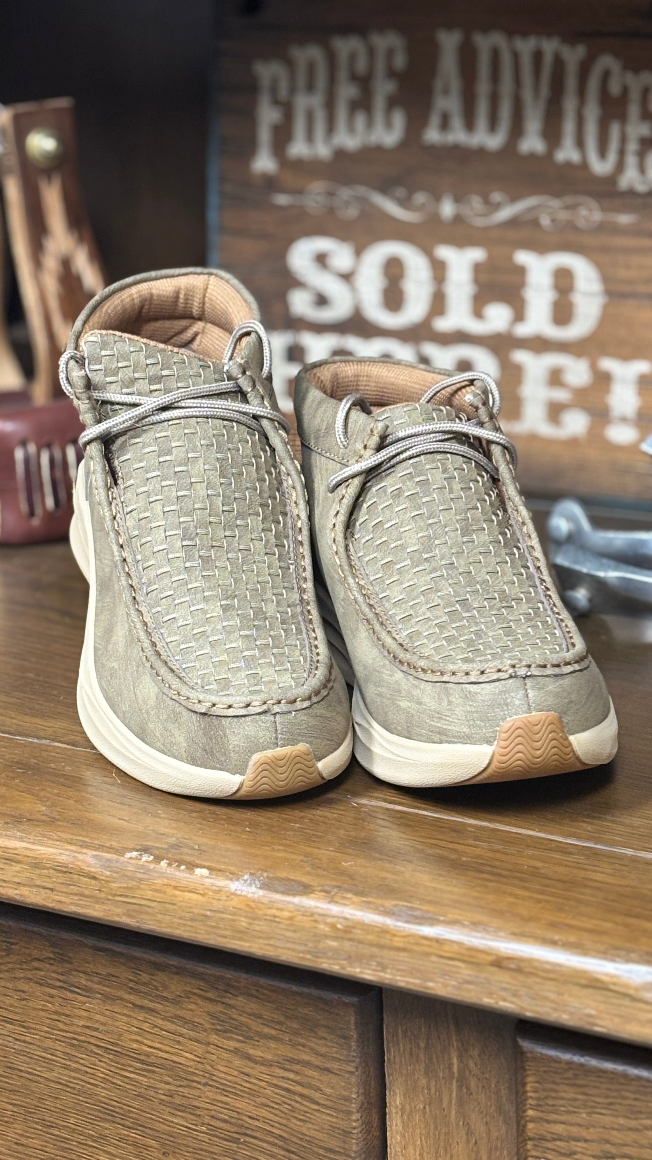 Feather X Casual by Twisted X - Henderson's Western Store