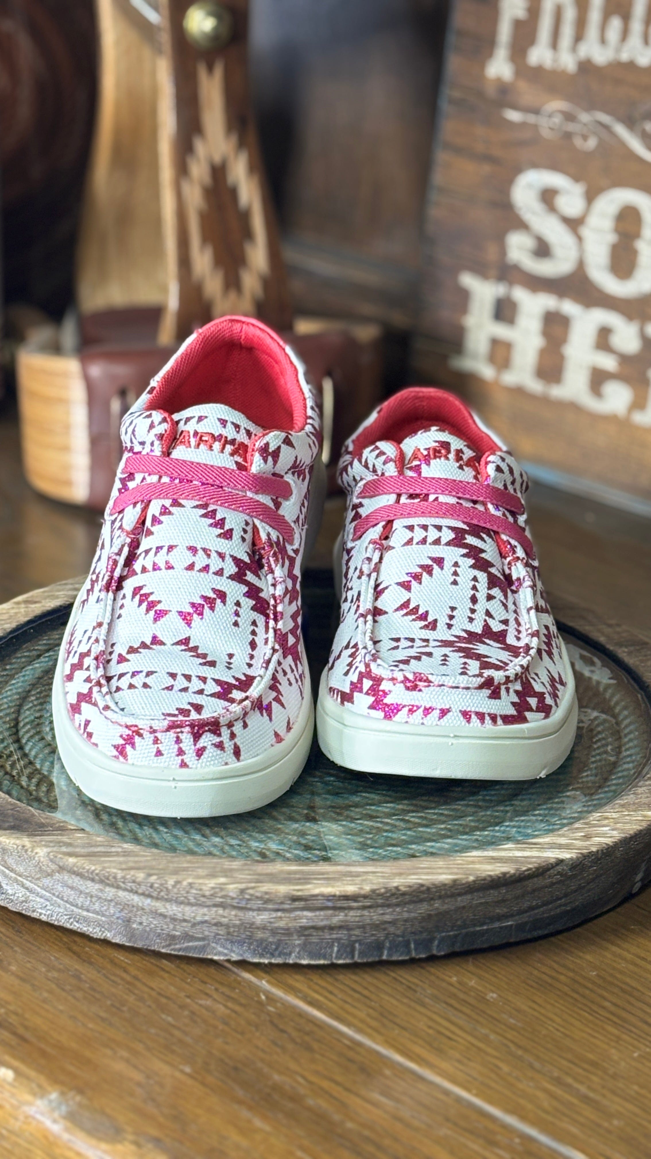 Girl's Hilo by Ariat ~ Southwest - Henderson's Western Store