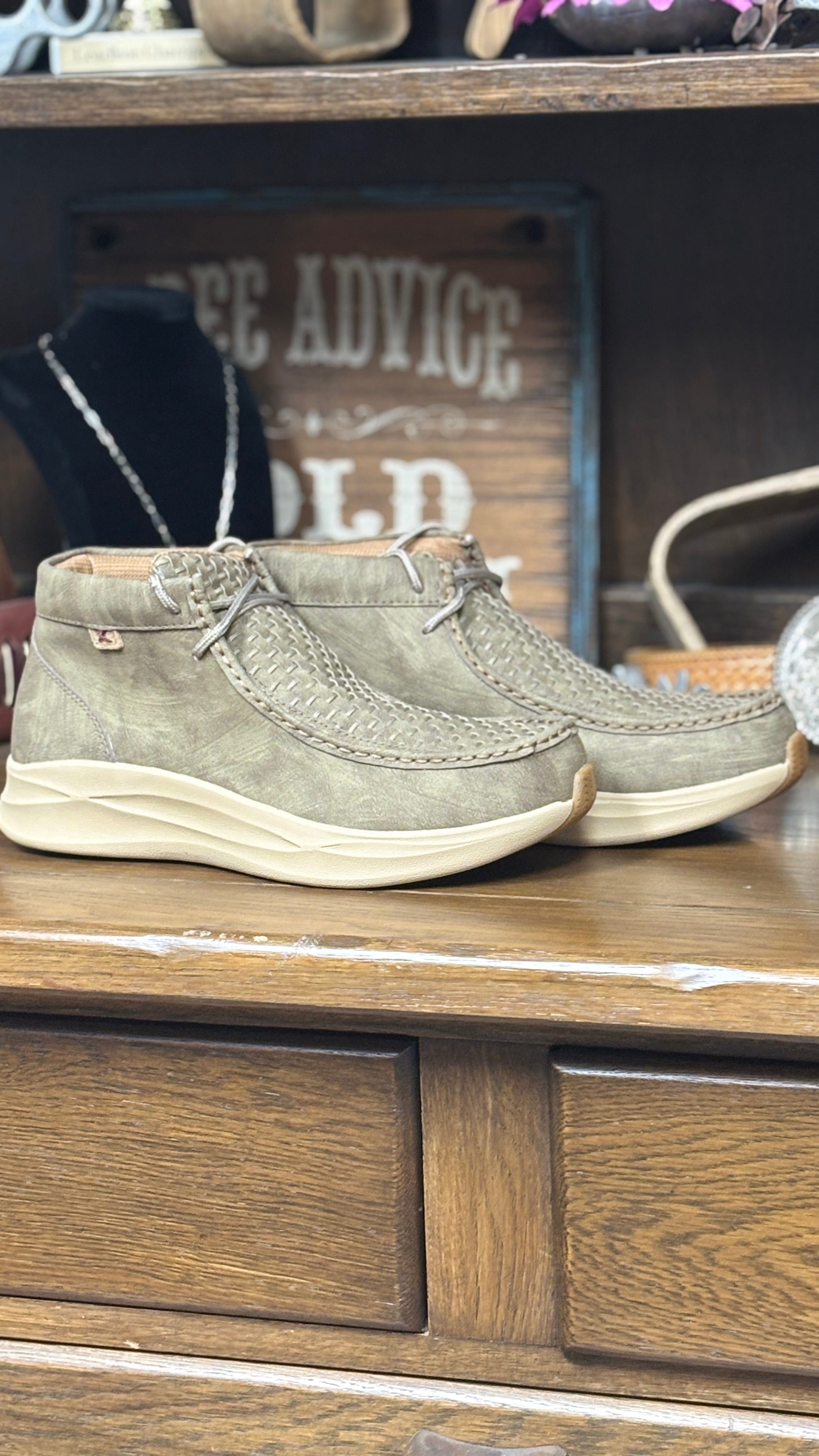 Feather X Casual by Twisted X - Henderson's Western Store