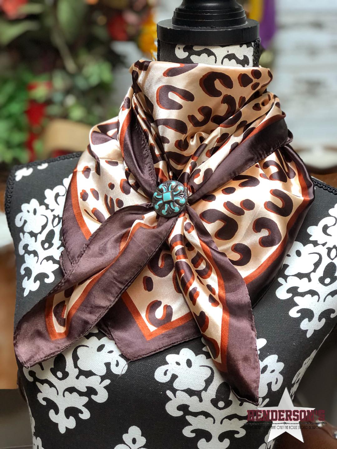 The Perfect Leopard Print Scarf for Fall